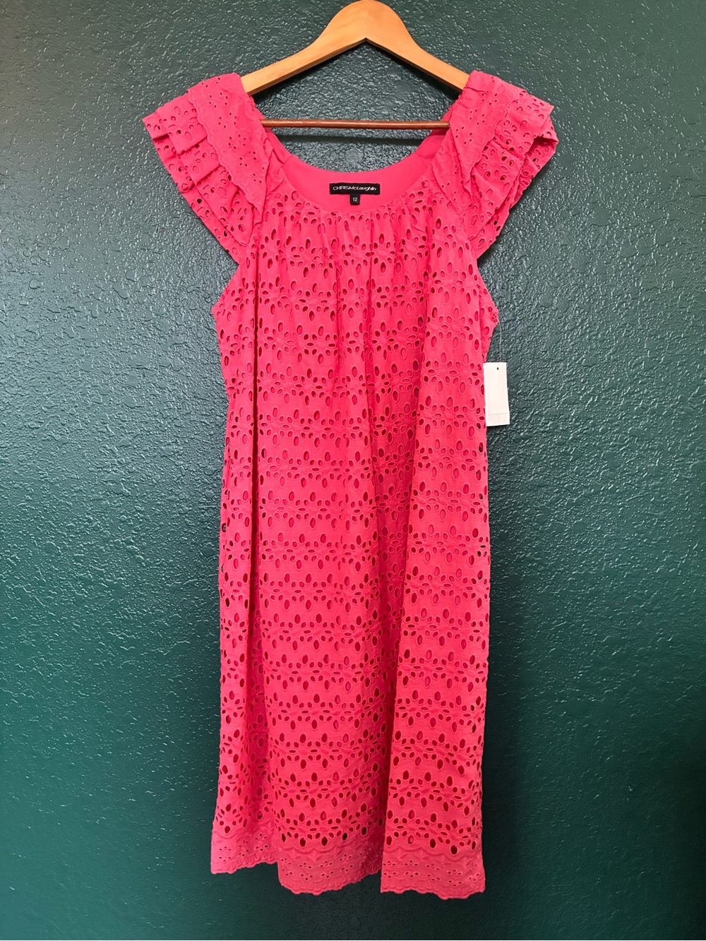 CHRISMCLaugin
Pink Eyelet Flutter Sleeve Dress pink size 12